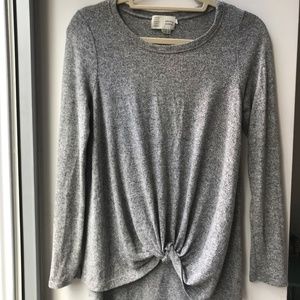 Cozy Heathered Gray Knit Long Sleeve Knotted Top
